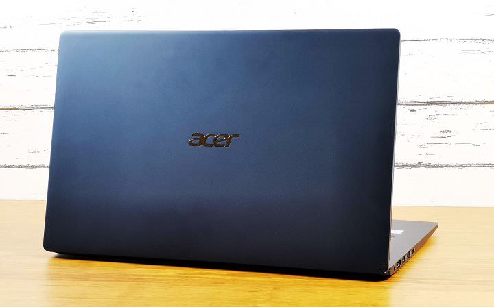 [Unbox] Acer Swift 5 動手玩：同級最輕僅 999 克，極窄邊框帶來絕佳視野！ - 阿祥的網路筆記本
