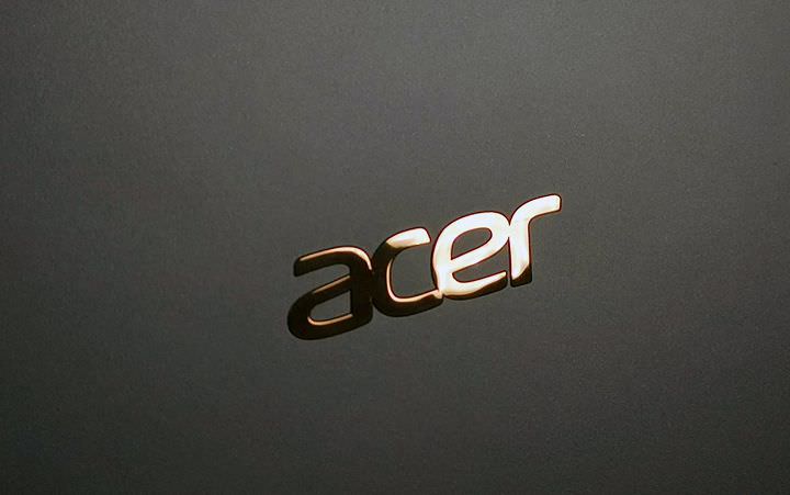 [Unbox] Acer Swift 5 動手玩：同級最輕僅 999 克，極窄邊框帶來絕佳視野！ - 阿祥的網路筆記本