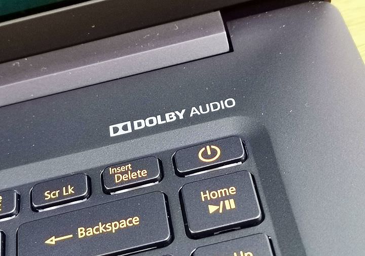 [Unbox] Acer Swift 5 動手玩：同級最輕僅 999 克，極窄邊框帶來絕佳視野！ - 阿祥的網路筆記本