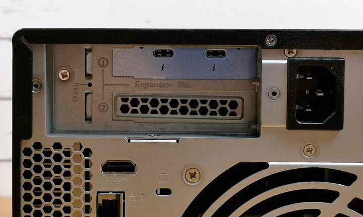 [NAS] 輕鬆升級 10GbE 高速網路環境！QNAP Thunderbolt 3 對 10GbE 網路轉換器「QNA-T310G1T」搭配 QNAP TVS-472XT 開箱分享，實測到底有多快！ - 阿祥的網路筆記本