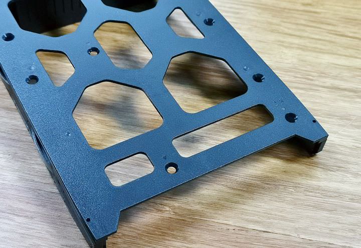 [NAS] 輕鬆升級 10GbE 高速網路環境！QNAP Thunderbolt 3 對 10GbE 網路轉換器「QNA-T310G1T」搭配 QNAP TVS-472XT 開箱分享，實測到底有多快！ - 阿祥的網路筆記本