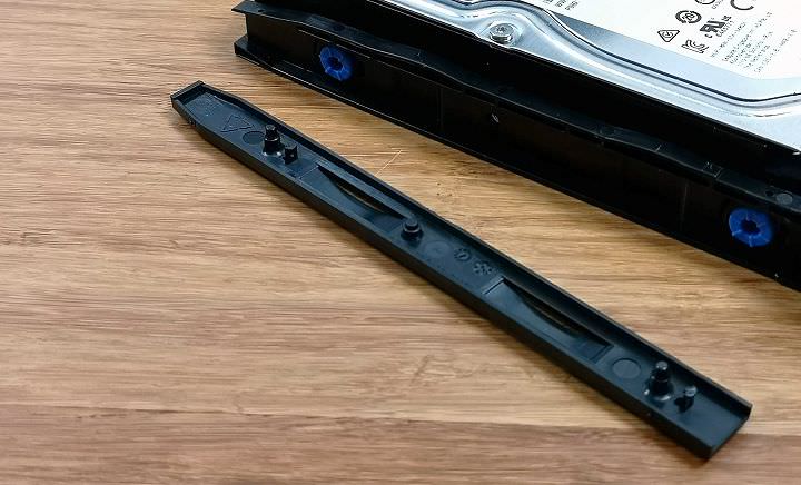 [NAS] 輕鬆升級 10GbE 高速網路環境！QNAP Thunderbolt 3 對 10GbE 網路轉換器「QNA-T310G1T」搭配 QNAP TVS-472XT 開箱分享，實測到底有多快！ - 阿祥的網路筆記本