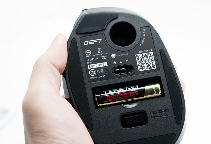 [Unbox] 不同於滑鼠、觸控板的操控手感：「ELECOM DEFT 無線中指軌跡球」滑鼠開箱分享！ - 阿祥的網路筆記本