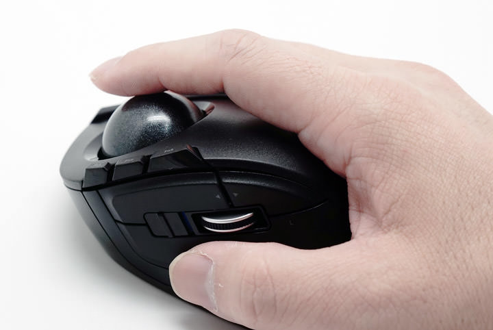 [Unbox] 不同於滑鼠、觸控板的操控手感：「ELECOM DEFT 無線中指軌跡球」滑鼠開箱分享！ - 阿祥的網路筆記本