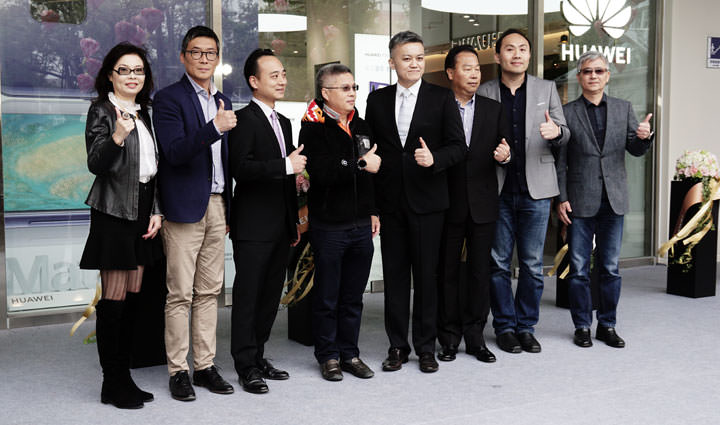 [Mobile] 搶攻親子客群！HUAWEI 品牌體驗店進駐台北大直 ATT4 Recharge！深耕在地服務，今年還將拓展12間體驗店與授權服務點！ - 阿祥的網路筆記本