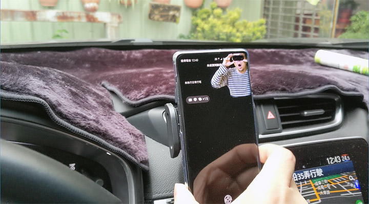 [Unbox] peripower 自動開合動力式 10W 無線快充出風口支架（PS-T08）開箱！兼具手機車架與無線充電功能，讓你輕鬆放、輕鬆拿！ - 阿祥的網路筆記本