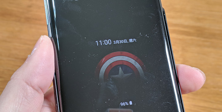 [Unbox] Galaxy S10 系列專屬 MARVEL 智能背蓋開箱：除了超帥的圖樣設計，還有獨家主題讓你與眾不同！ - 阿祥的網路筆記本