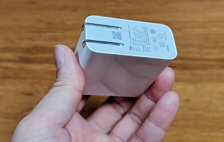 [Unbox] 小米 USB-C 電源適配器（65W，電源供應器）開箱！小巧易攜，支援多種快充！ - 阿祥的網路筆記本