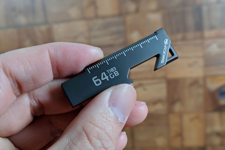 [Unbox] 造型超獨特！十銓科技 T183 工具碟開箱～具備多用途，更具備多重防護能力！ - 阿祥的網路筆記本