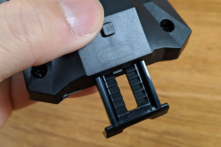 [Unbox] EJZZ 歐爵國際 10W Qi 閃充 EJ-04 紅外線無線充電手機架開箱評測！輕鬆取放，高效充電超方便！ - 阿祥的網路筆記本