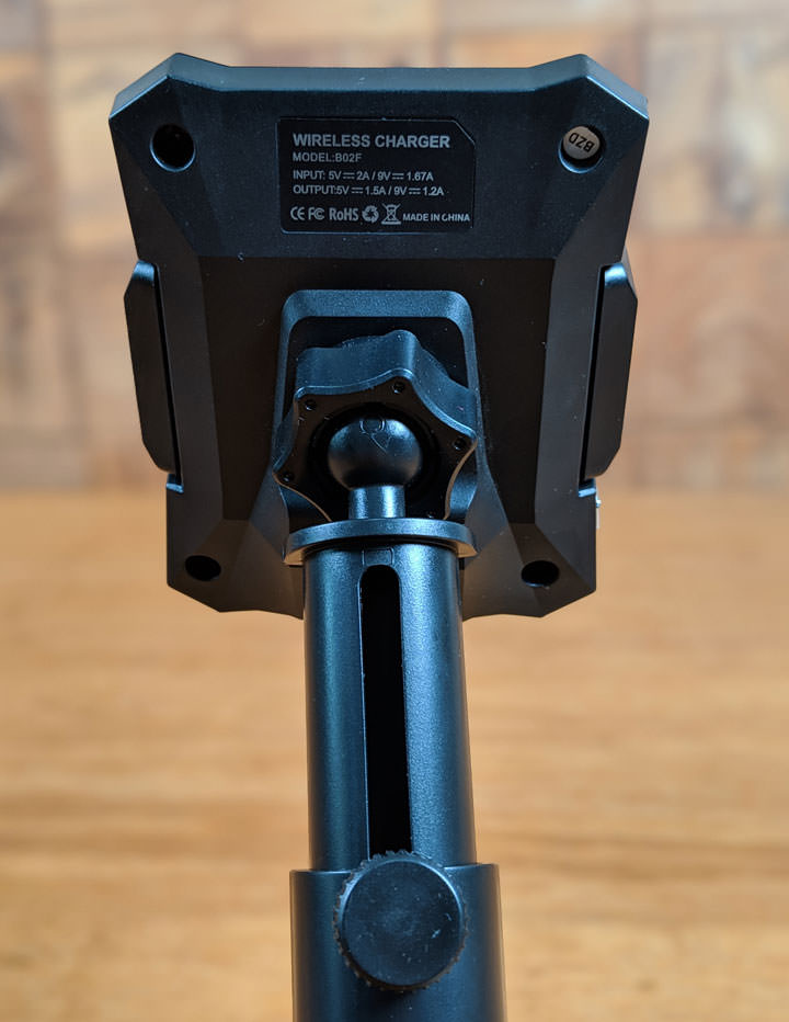 [Unbox] EJZZ 歐爵國際 10W Qi 閃充 EJ-04 紅外線無線充電手機架開箱評測！輕鬆取放，高效充電超方便！ - 阿祥的網路筆記本