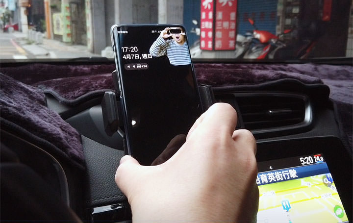 [Unbox] EJZZ 歐爵國際 10W Qi 閃充 EJ-04 紅外線無線充電手機架開箱評測！輕鬆取放，高效充電超方便！ - 阿祥的網路筆記本