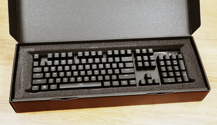 [Unbox] 手感輕巧，噪音更小：HyperX Alloy FPS 機械式電競鍵盤青軸版開箱分享！ - 阿祥的網路筆記本