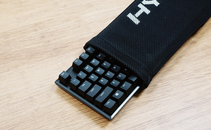 [Unbox] 手感輕巧，噪音更小：HyperX Alloy FPS 機械式電競鍵盤青軸版開箱分享！ - 阿祥的網路筆記本