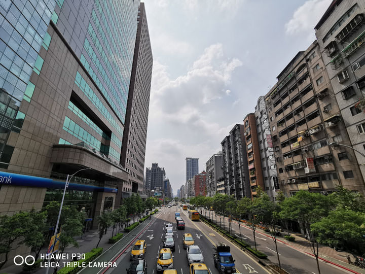 [Unbox] HUAWEI P30 開箱與深度評測：相機功能無與倫比，優異規格與高 CP 值兼具，強悍旗艦輕鬆入手！ - 阿祥的網路筆記本