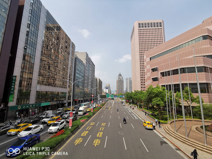 [Unbox] HUAWEI P30 開箱與深度評測：相機功能無與倫比，優異規格與高 CP 值兼具，強悍旗艦輕鬆入手！ - 阿祥的網路筆記本