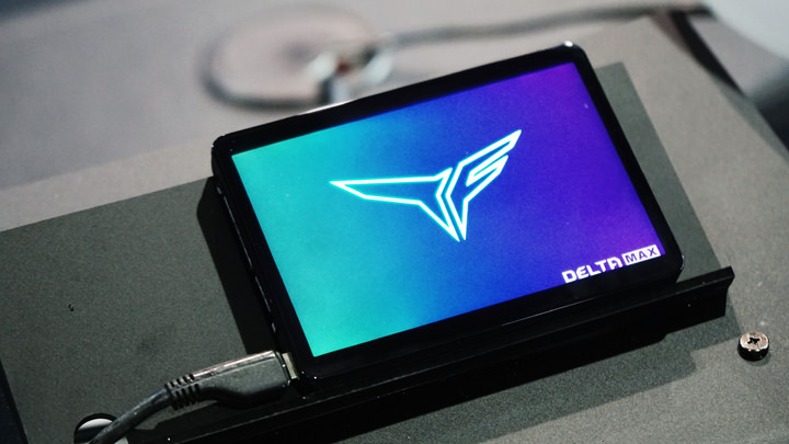 [PC] 十銓科技 Computex 2019 展出全新 ARGB 系列產品，更有多彩水冷 SSD 模組、兼具創意與實用性隨身碟！ - 阿祥的網路筆記本