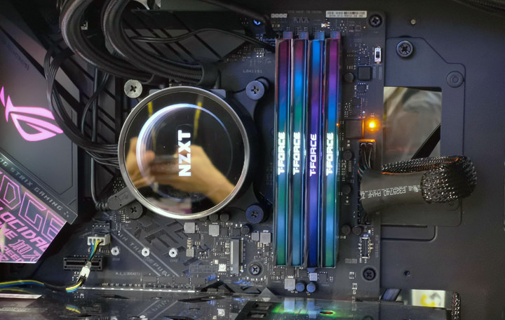 [PC] 十銓科技 Computex 2019 展出全新 ARGB 系列產品，更有多彩水冷 SSD 模組、兼具創意與實用性隨身碟！ - 阿祥的網路筆記本