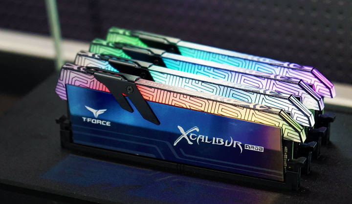 [PC] 十銓科技 Computex 2019 展出全新 ARGB 系列產品，更有多彩水冷 SSD 模組、兼具創意與實用性隨身碟！ - 阿祥的網路筆記本