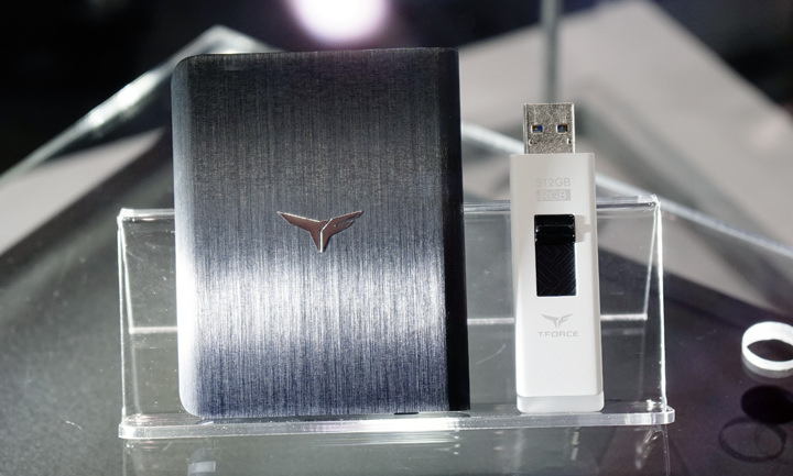 [PC] 十銓科技 Computex 2019 展出全新 ARGB 系列產品，更有多彩水冷 SSD 模組、兼具創意與實用性隨身碟！ - 阿祥的網路筆記本