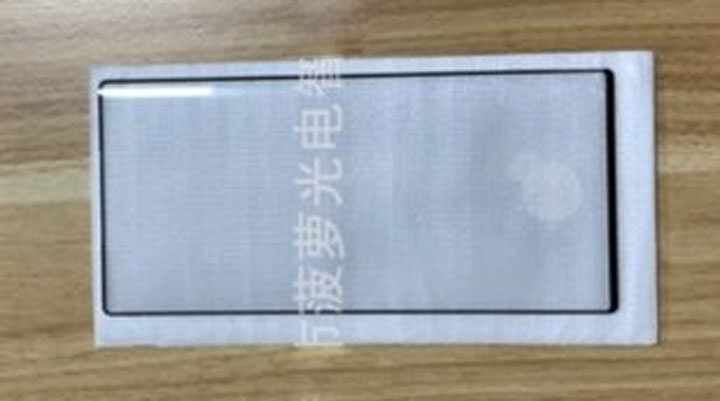 [Mobile] Galaxy Note10 快要看不到邊框了！玻璃保護貼也有流出版啊？ - 阿祥的網路筆記本