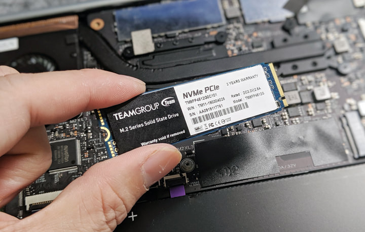 [Unbox] 高效能但定價親民：TEAMGROUP MP34 M.2 NVMe SSD 512GB 開箱實測！ - 阿祥的網路筆記本