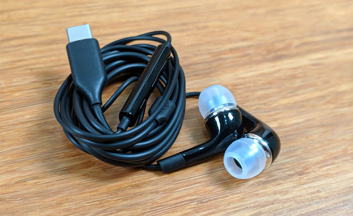 [Unbox] 三星 Galaxy A60 開箱評測：集結大螢幕、大容量、大電量與美拍三鏡頭的全方位中階旗艦！ - 阿祥的網路筆記本