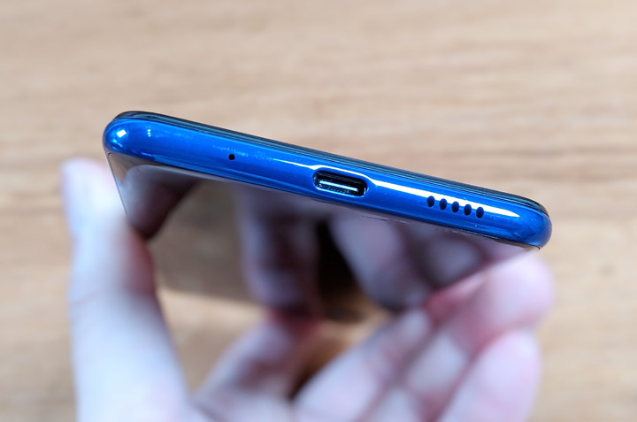 [Unbox] 三星 Galaxy A60 開箱評測：集結大螢幕、大容量、大電量與美拍三鏡頭的全方位中階旗艦！ - 阿祥的網路筆記本