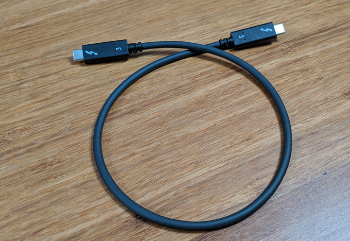 [Accessory] 使用更靈活，收納更方便的 AENZR 13.7 公分超短傳輸線開箱！ - 阿祥的網路筆記本