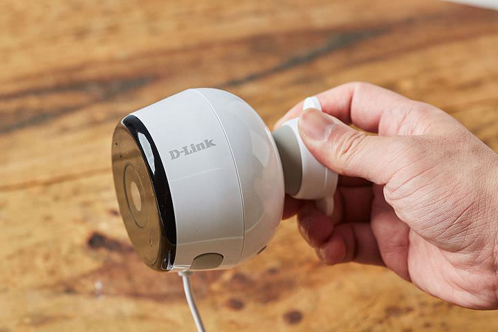 [Unbox] D-Link DCS-8600LH Full HD 戶外無線網路攝影機實測：畫質優、支援夜視、耐候性強的雲端守護者 - 阿祥的網路筆記本