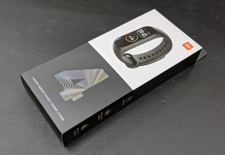 [Unbox] 首款搭載彩色螢幕的「小米手環4」開箱！視覺體驗大升級！ - 阿祥的網路筆記本