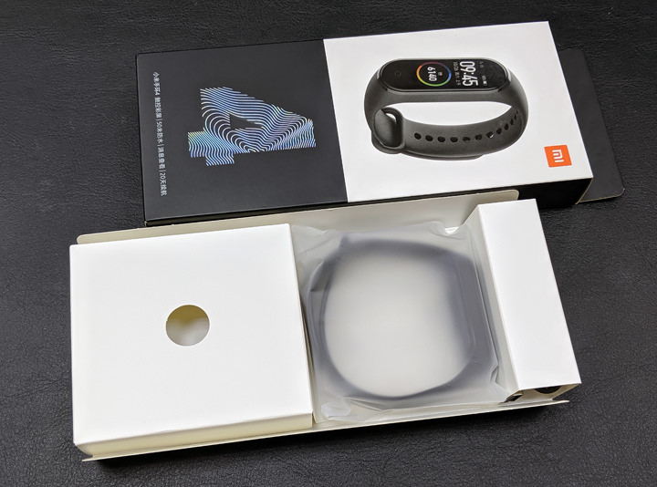 [Unbox] 首款搭載彩色螢幕的「小米手環4」開箱！視覺體驗大升級！ - 阿祥的網路筆記本