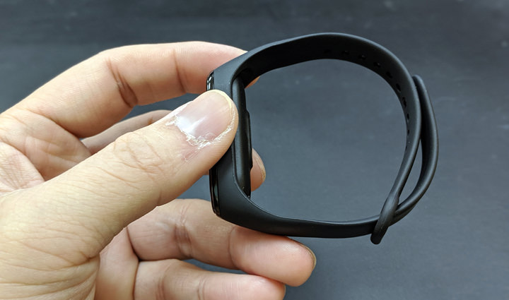 [Unbox] 首款搭載彩色螢幕的「小米手環4」開箱！視覺體驗大升級！ - 阿祥的網路筆記本