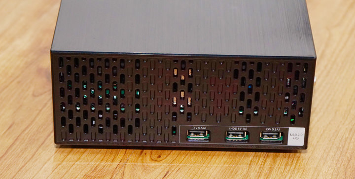 三星 QLED 8K 量子電視 Q900R 開箱體驗：不只 8K 超高解析度，更用金屬量子點顯色與 AI 科技震撼你的感官！ - 阿祥的網路筆記本