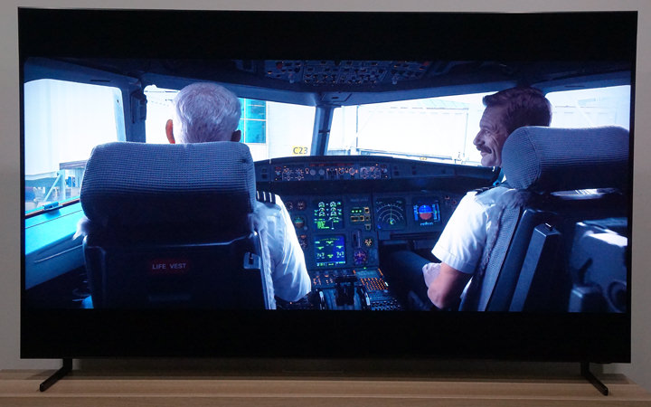 三星 QLED 8K 量子電視 Q900R 開箱體驗：不只 8K 超高解析度，更用金屬量子點顯色與 AI 科技震撼你的感官！ - 阿祥的網路筆記本