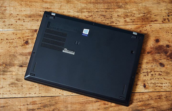 [Unbox] ThinkPad X390 第一手開箱：輕薄易攜與窄邊框帶來全新體驗！ - 阿祥的網路筆記本