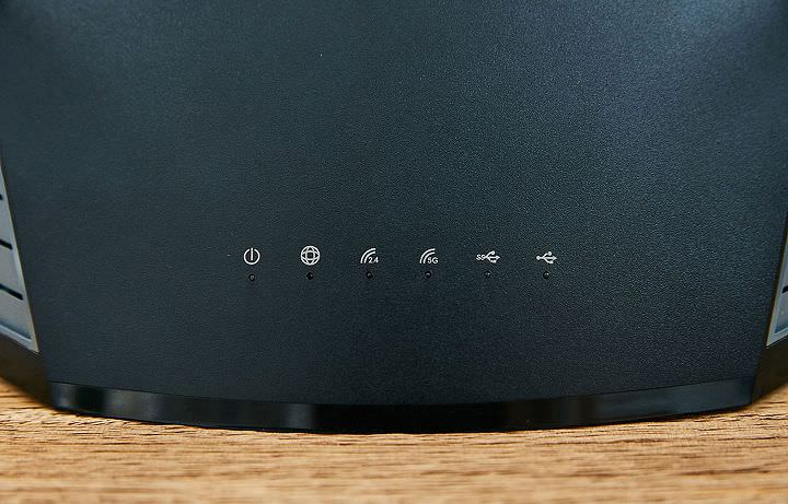 [Unbox] D-Link DIR-2660 Wi-Fi Mesh 無線路由器實測：網路全方位零死角究竟是怎麼辦到的？ - 阿祥的網路筆記本