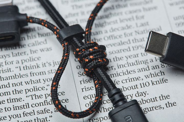 [Unbox] Moshi 三合一萬用充電線動手玩：相容於三大主流介面、支援充電與資料傳輸！ - 阿祥的網路筆記本