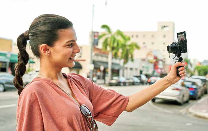 [Camera] 口袋中的 α9？新一代「黑卡」Sony RX100 VII 登場！最輕巧旗艦隨身機堪稱 Vlog 神器！ - 阿祥的網路筆記本