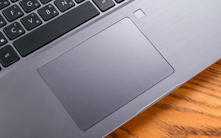 兼具優異效能與美型設計：本格派商務筆電 ASUSPRO P3540 開箱與深度評測！ - 阿祥的網路筆記本