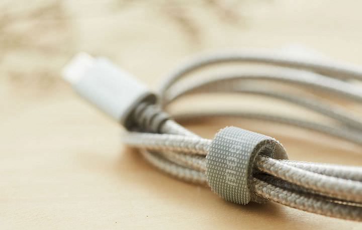 [Unbox] iPhone 快速充電的黃金組合：Moshi Integra 強韌系列充電線 + Moshi Rewind C 充電器實測！ - 阿祥的網路筆記本