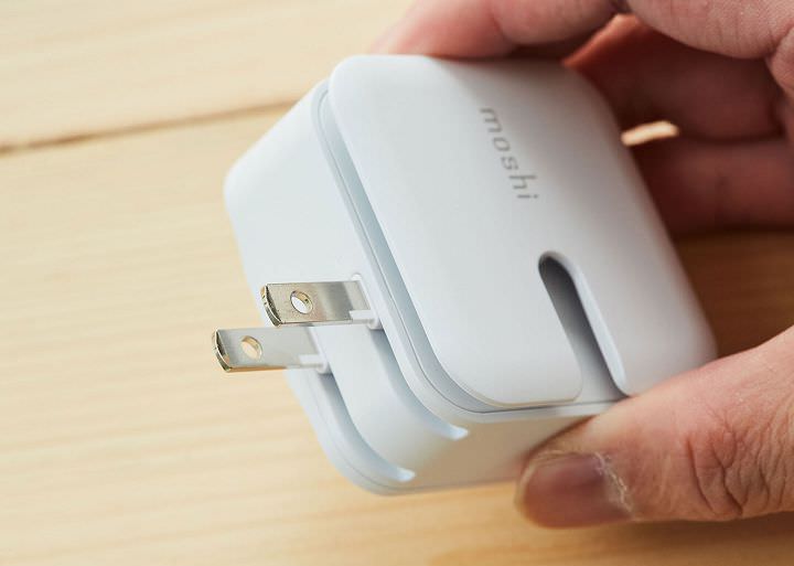 [Unbox] iPhone 快速充電的黃金組合：Moshi Integra 強韌系列充電線 + Moshi Rewind C 充電器實測！ - 阿祥的網路筆記本