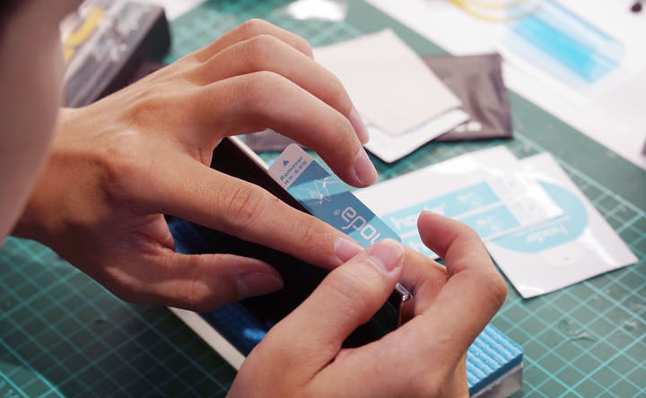 hoda 3D UV 膠全貼合玻璃保護貼 + 柔石軍規防摔殼開箱分享!給你的 Galaxy Note10+ 最全面防護解決方案! - 阿祥的網路筆記本 hoda 3D UV 膠全貼合玻璃保護貼 + 柔石軍規防摔殼開箱分享!給你的 Galaxy Note10+ 最全面防護解決方案! - 阿祥的網路筆記本