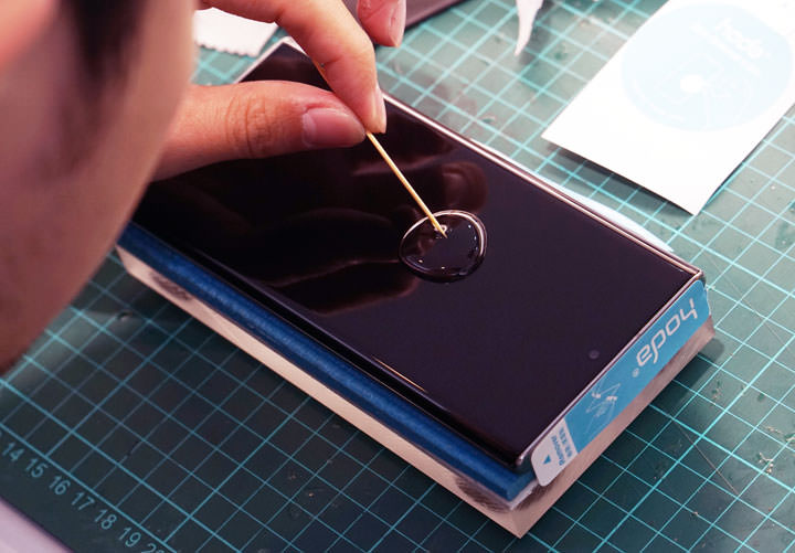 hoda 3D UV 膠全貼合玻璃保護貼 + 柔石軍規防摔殼開箱分享!給你的 Galaxy Note10+ 最全面防護解決方案! - 阿祥的網路筆記本 hoda 3D UV 膠全貼合玻璃保護貼 + 柔石軍規防摔殼開箱分享!給你的 Galaxy Note10+ 最全面防護解決方案! - 阿祥的網路筆記本