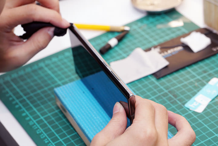 hoda 3D UV 膠全貼合玻璃保護貼 + 柔石軍規防摔殼開箱分享!給你的 Galaxy Note10+ 最全面防護解決方案! - 阿祥的網路筆記本 hoda 3D UV 膠全貼合玻璃保護貼 + 柔石軍規防摔殼開箱分享!給你的 Galaxy Note10+ 最全面防護解決方案! - 阿祥的網路筆記本