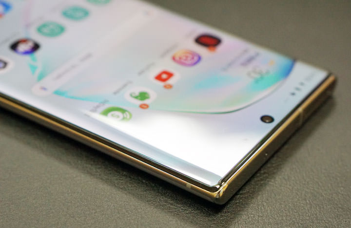 hoda 3D UV 膠全貼合玻璃保護貼 + 柔石軍規防摔殼開箱分享!給你的 Galaxy Note10+ 最全面防護解決方案! - 阿祥的網路筆記本 hoda 3D UV 膠全貼合玻璃保護貼 + 柔石軍規防摔殼開箱分享!給你的 Galaxy Note10+ 最全面防護解決方案! - 阿祥的網路筆記本