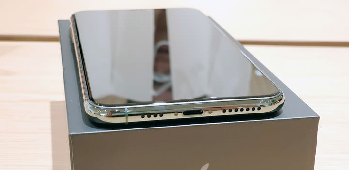 [Unbox] Apple iPhone 11 Pro Max 夜幕綠版純開箱！ - 阿祥的網路筆記本