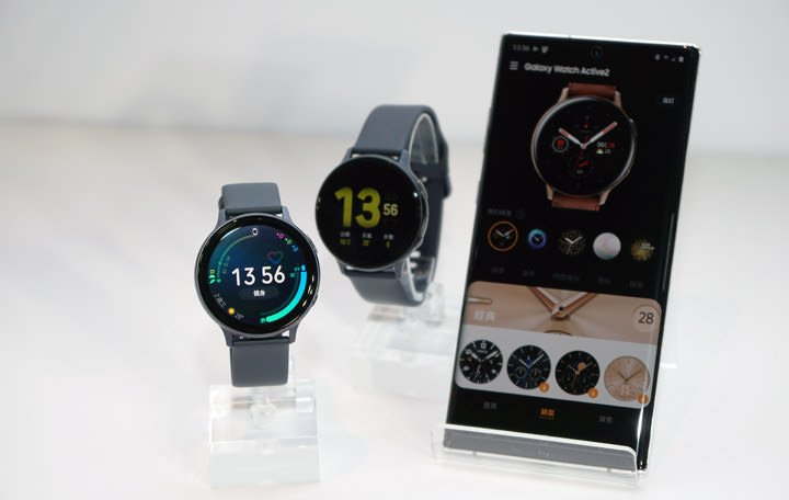 三星新一代智慧錶 Galaxy Watch Active2 正式登場！健康、運動功能完備，更整合相機拍攝、社群、翻譯…等眾多功能！ - 阿祥的網路筆記本