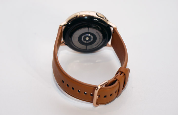 三星新一代智慧錶 Galaxy Watch Active2 正式登場！健康、運動功能完備，更整合相機拍攝、社群、翻譯…等眾多功能！ - 阿祥的網路筆記本