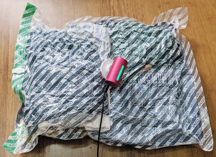 行李箱打包神器:VAGO 旅行真空收納器開箱!口袋尺寸不造成負擔,釋放更多空間! - 阿祥的網路筆記本 行李箱打包神器:VAGO 旅行真空收納器開箱!口袋尺寸不造成負擔,釋放更多空間! - 阿祥的網路筆記本